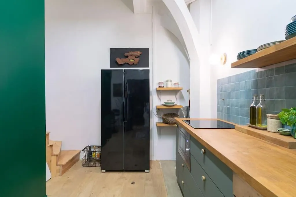 Апартаменты Grand Duplex Montmartre Париж Франция