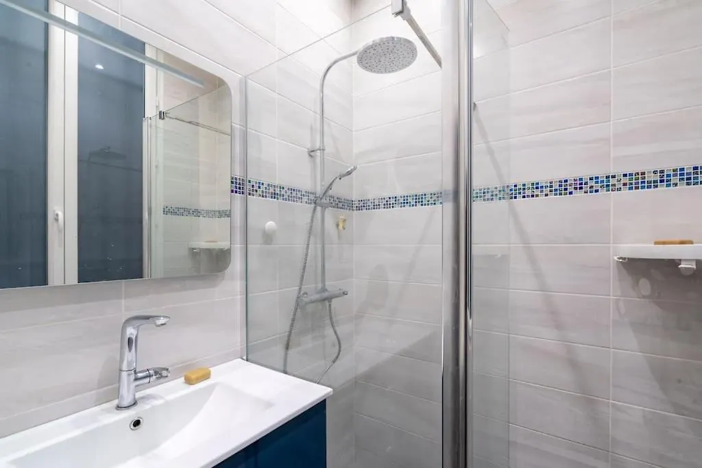 Апартаменты Grand Duplex Montmartre Париж